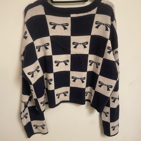 Sincerely Jules Bow Patterened Sweater Size XL - Picture 4 of 4